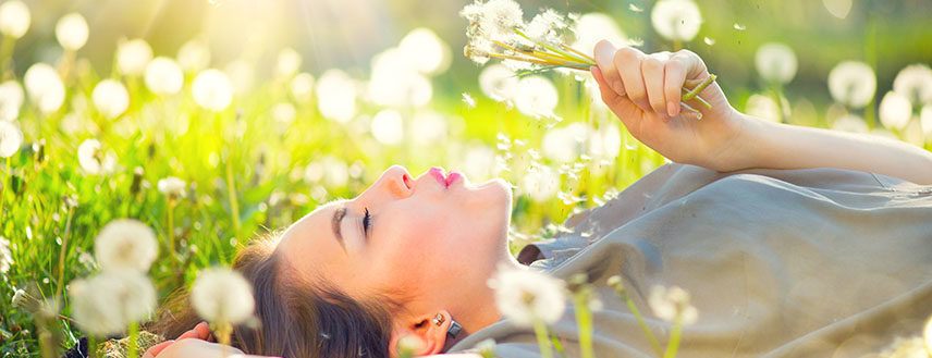 Hay fever occurs when a person's immune system overreacts to an outdoor allergen such as pollen. 
