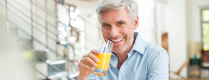 Support your health this winter with vitamin C supplements. Learn how they strengthen immunity, fight fatigue, improve skin health, and enhance iron absorption.